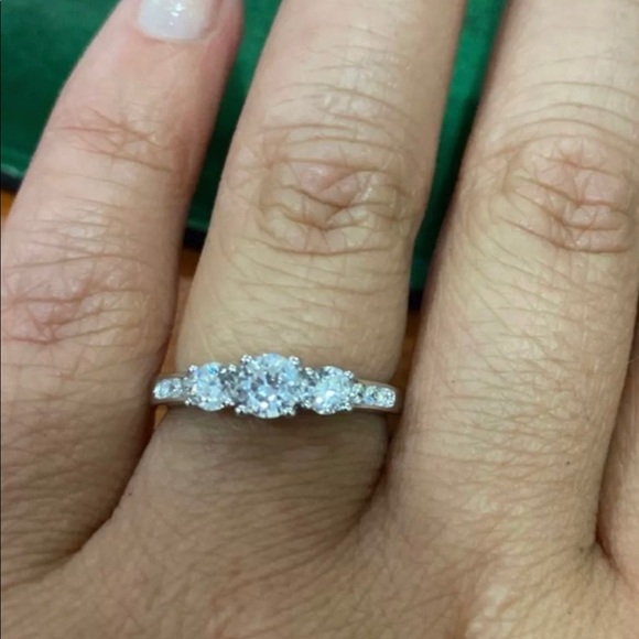 Solid 925 Silver 1.4ct Diamond Engagement Ring - Picture 3 of 7